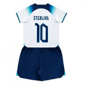 Maillot de foot Angleterre Raheem Sterling #10 Domicile enfant Monde 2022 Manches Courte (+ pantalon court)